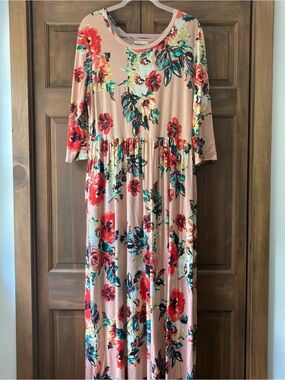 Reb & J. Casual Light Pink & Floral 3/4 Sleeve Maxi Dress